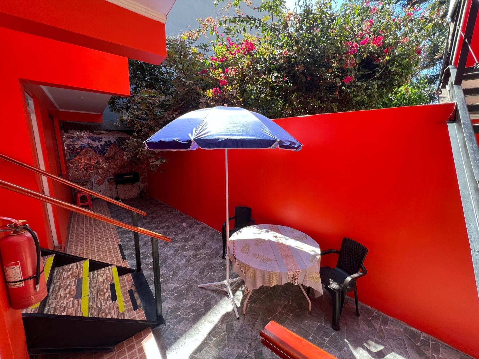Hotel Casa Del Profesor Икике Экстерьер фото
